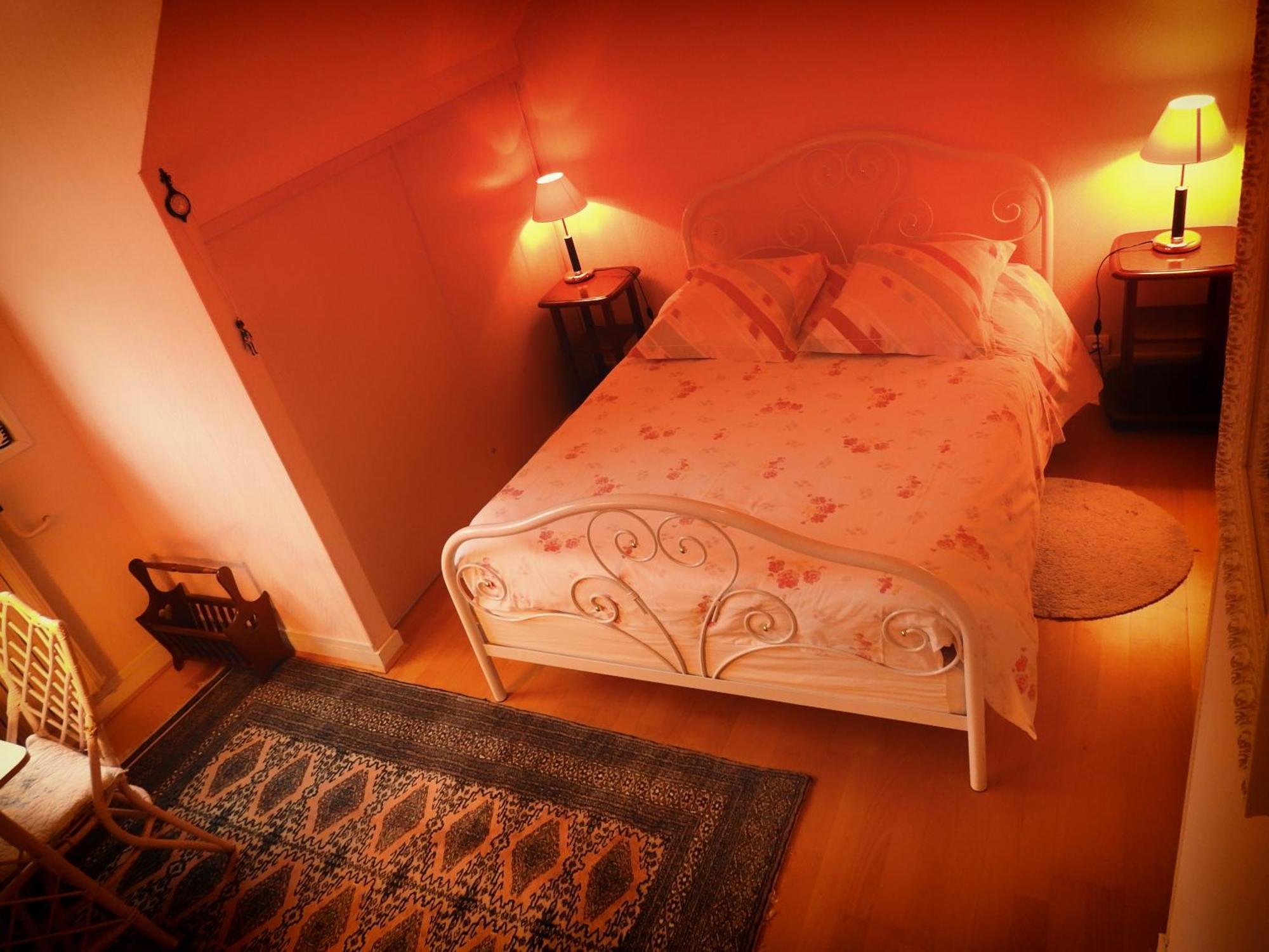 Chambres D'Hotes Chez Annie Brélès Zimmer foto